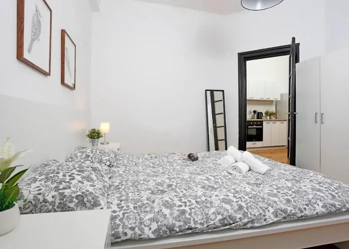 Charming Vintage Apartment
